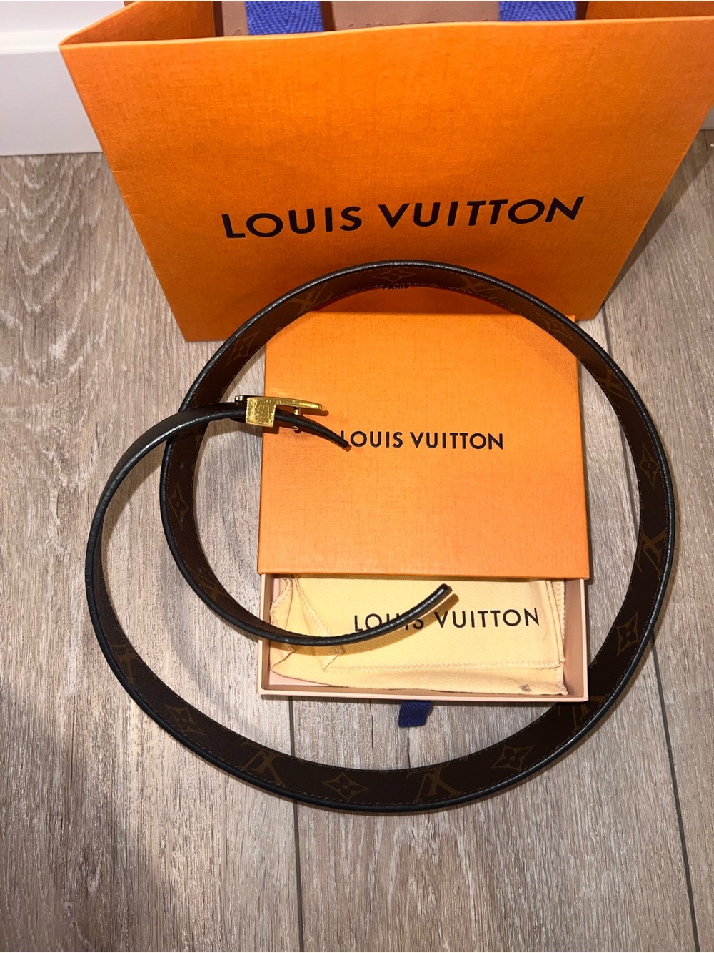 Louis Vuitton Black Leather Belt with Gold LV Buckle - Picture 2 of 5